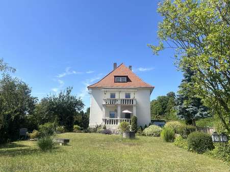 Außenbild zentral Außenbild zentral - Etagenwohnung in 96224 Burgkunstadt mit 108m² mieten