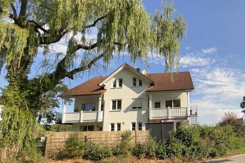 Ansicht mit Balkon - Maisonette-Wohnung in 96450 Coburg mit 96m² kaufen