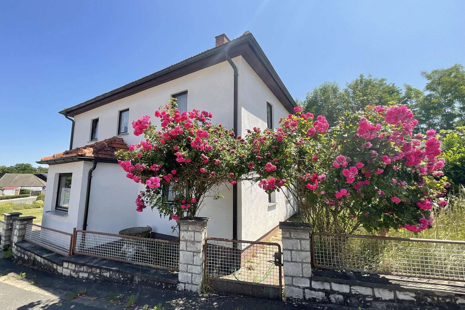 Titelbild Titelbild - Einfamilienhaus in 96482 Ahorn mit 131m² kaufen