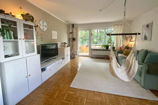Wohnzimmer - Etagenwohnung in 96450 Coburg mit 85m² kaufen