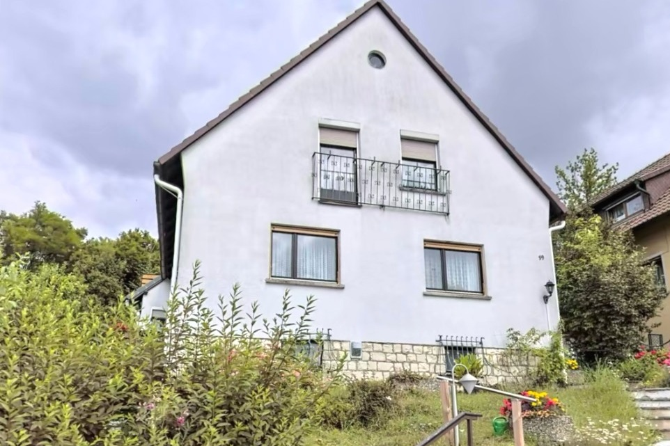 Titelbild - Einfamilienhaus in 96450 Coburg mit 197m² kaufen