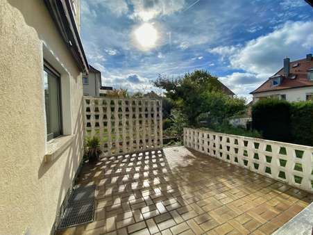 Terrasse - Zweifamilienhaus in 97074 Würzburg mit 232m² kaufen