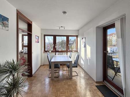 Essecke mit Blick - Etagenwohnung in 97076 Würzburg mit 54m² kaufen