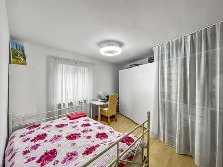 1. Schlafzimmer - Erdgeschosswohnung in 97070 Würzburg mit 90m² kaufen