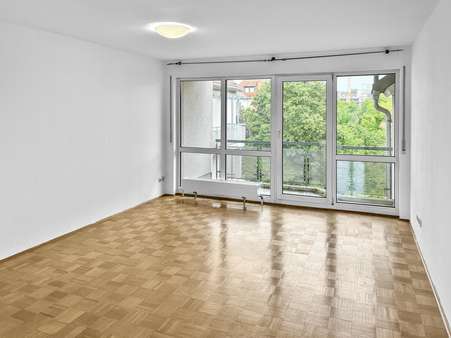 Wohnzimmer - Etagenwohnung in 97074 Würzburg mit 78m² mieten