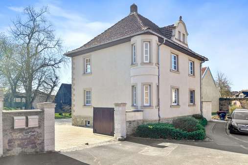 ZFH Straßenansicht - Einfamilienhaus in 97447 Frankenwinheim mit 230m² kaufen