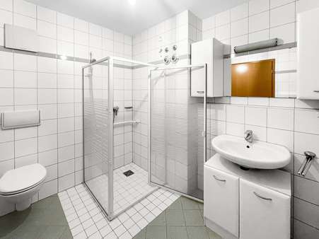 Badezimmer - Etagenwohnung in 97070 Würzburg mit 67m² mieten