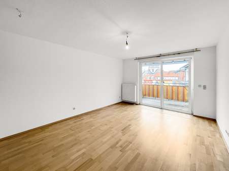 Wohnzimmer - Etagenwohnung in 97070 Würzburg mit 67m² mieten