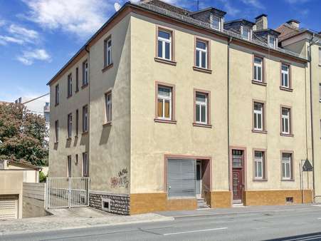 Außenansicht des Gebäudes - Etagenwohnung in 97080 Würzburg mit 105m² mieten