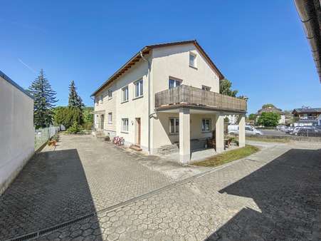 Ansicht Hofseite Ansicht Hofseite - Zweifamilienhaus in 97753 Karlstadt mit 220m² kaufen