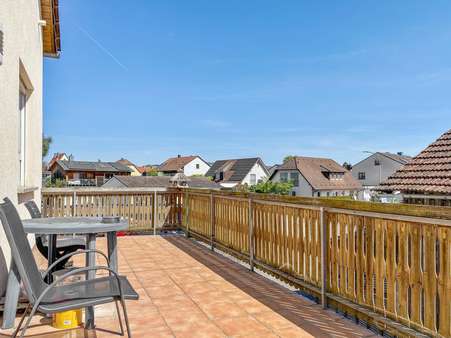 Blick vom Balkon Blick vom Balkon - Zweifamilienhaus in 97753 Karlstadt mit 220m² kaufen