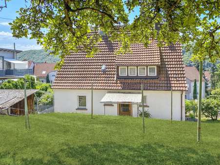 Rückansicht Rückansicht - Zweifamilienhaus in 97737 Gemünden mit 123m² kaufen