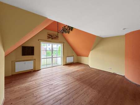Wohnzimmer Wohnzimmer - Maisonette-Wohnung in 97299 Zell mit 87m² kaufen