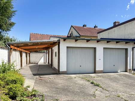 Garagen + Carport - Mehrfamilienhaus in 97225 Zellingen mit 330m² kaufen