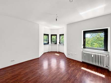 MFH - EG Wohnzimmer - Mehrfamilienhaus in 97225 Zellingen mit 330m² kaufen
