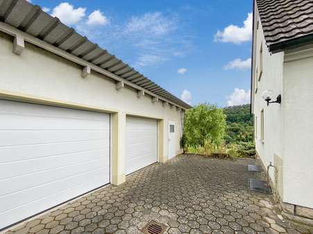 Garagen - Zweifamilienhaus in 97753 Karlstadt mit 148m² kaufen