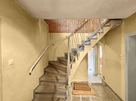 EG Innentreppe EG Innentreppe - Einfamilienhaus in 97348 Willanzheim mit 179m² kaufen