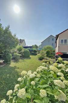 Hausansicht vom Garten - Einfamilienhaus in 97318 Kitzingen mit 212m² kaufen