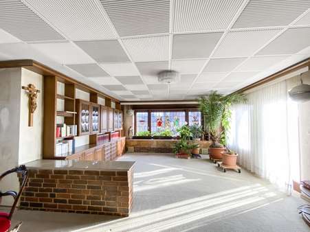 Wohnzimmer Erdgeschoss Wohnzimmer Erdgeschoss - Einfamilienhaus in 97230 Estenfeld mit 278m² kaufen