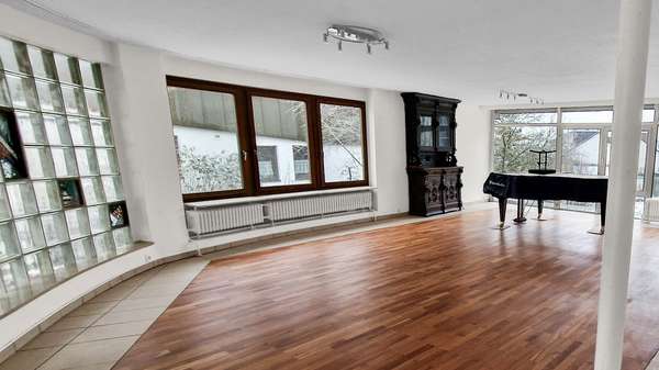 Sonnendurchflutetes Wohnen - Einfamilienhaus in 97074 Würzburg mit 238m² kaufen