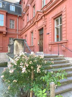 Repräsentativer Eingang - Büro in 97070 Würzburg mit 430m² mieten