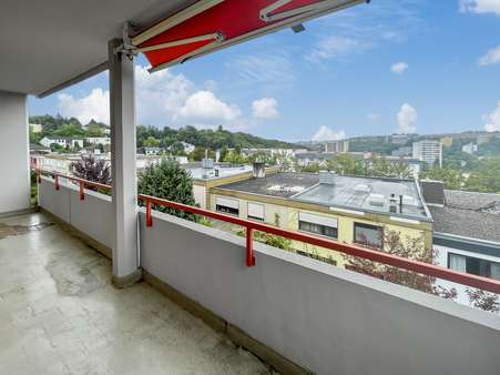 Tolle Aussicht vom Balkon Tolle Aussicht vom Balkon - Etagenwohnung in 97078 Würzburg mit 100m² kaufen