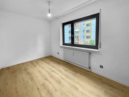 Zimmer Zimmer - Etagenwohnung in 97078 Würzburg mit 100m² kaufen