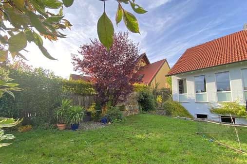 Garten - Einfamilienhaus in 97334 Sommerach mit 234m² kaufen