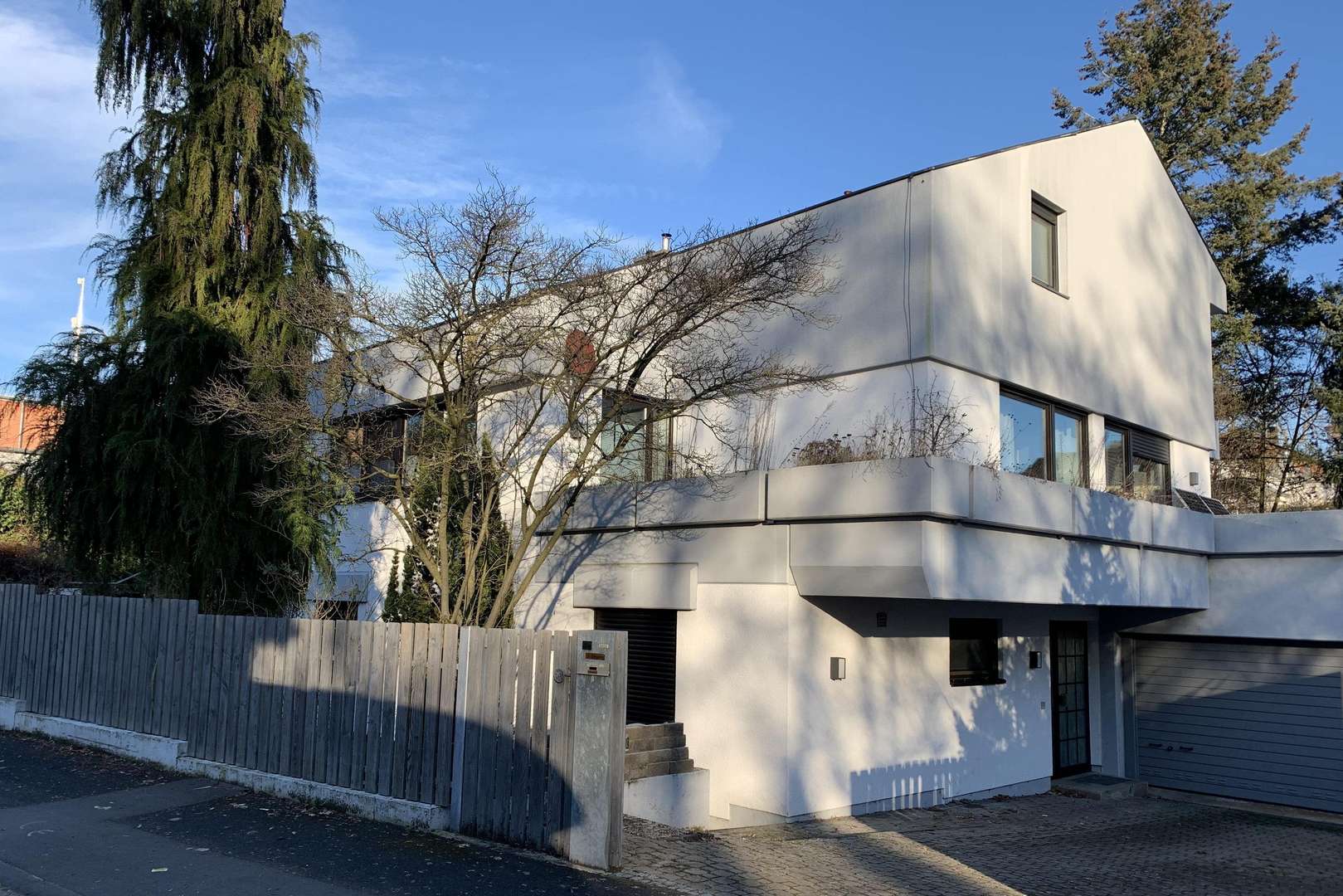 Außenansicht - Einfamilienhaus in 97421 Schweinfurt mit 230m² kaufen