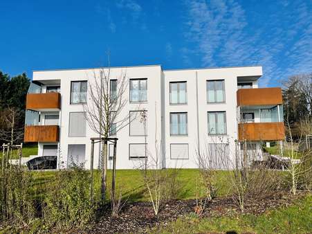 Südansicht der Wohnanlage Südansicht der Wohnanlage - Erdgeschosswohnung in 97437 Haßfurt mit 62m² kaufen