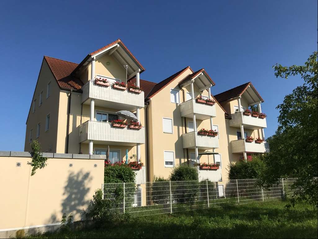 Westansicht - Etagenwohnung in 97483 Eltmann mit 87m² mieten