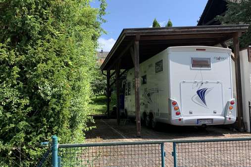 Wohnmobilcarport auf dem unteren Grundstück - Einfamilienhaus in 97502 Euerbach mit 211m² kaufen