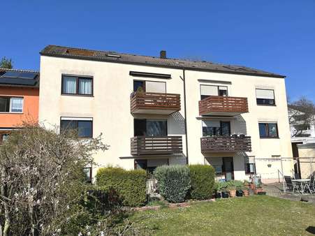 Südwestansicht der Anlage - Erdgeschosswohnung in 97475 Zeil mit 74m² kaufen