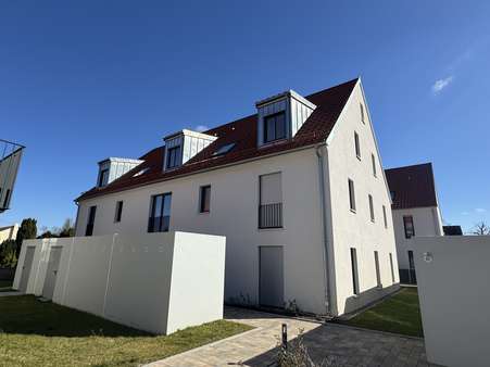 Nord/West-Ansicht Haus B - Dachgeschosswohnung in 97469 Gochsheim mit 78m² kaufen