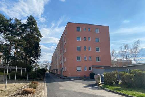 Ansicht Nord/Ost - Erdgeschosswohnung in 97422 Schweinfurt mit 80m² kaufen