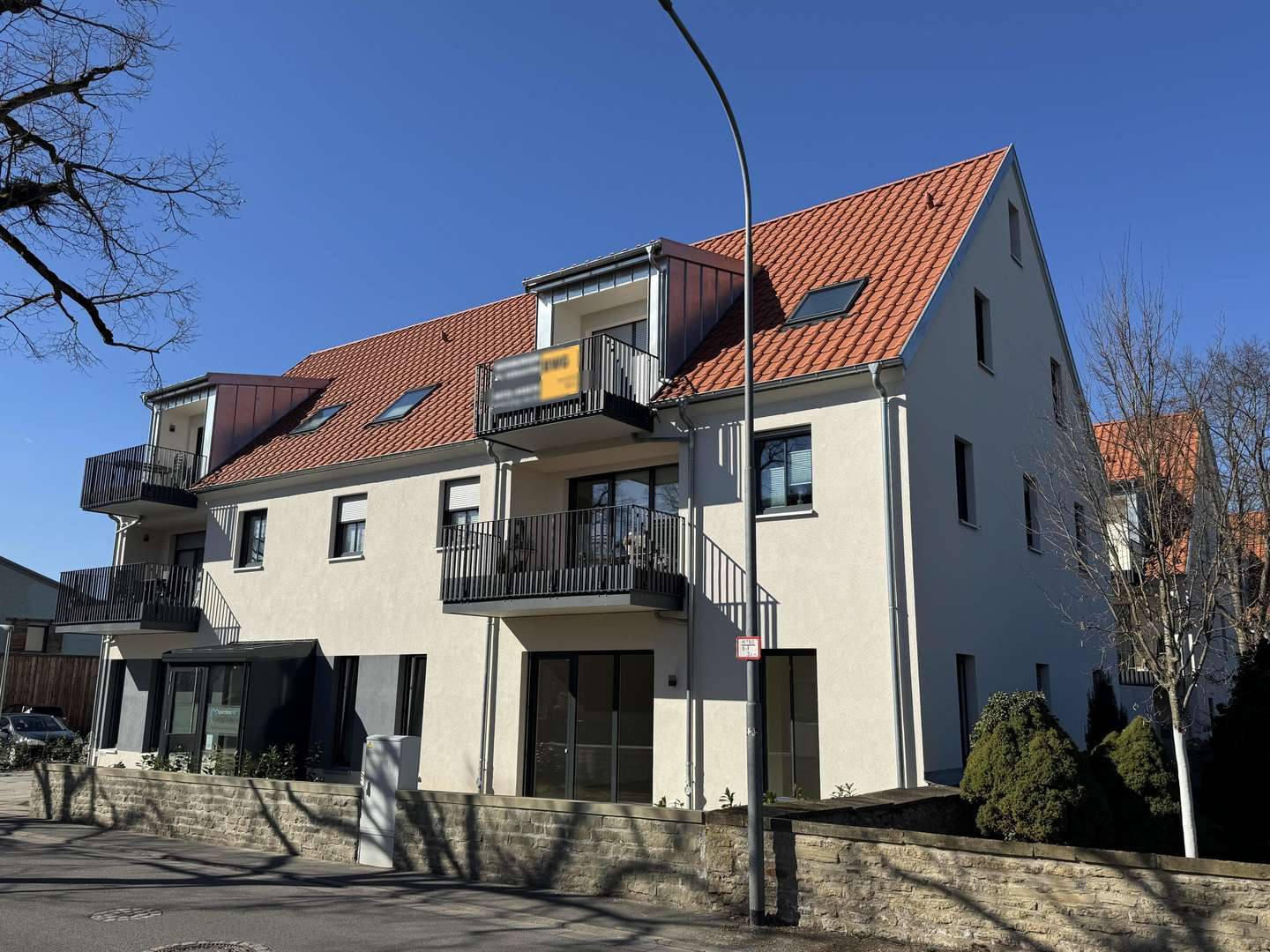 Ansicht Süd/Ost - Dachgeschosswohnung in 97469 Gochsheim mit 80m² kaufen