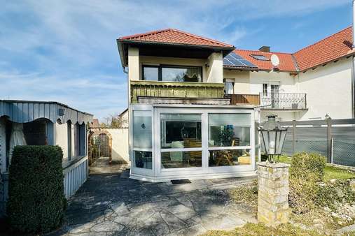 Südansicht - Doppelhaushälfte in 97447 Gerolzhofen mit 127m² kaufen