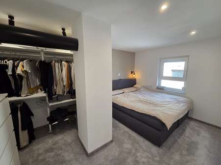 Schlafzimmer OG Schlafzimmer OG - Doppelhaushälfte in 97496 Burgpreppach mit 80m² kaufen