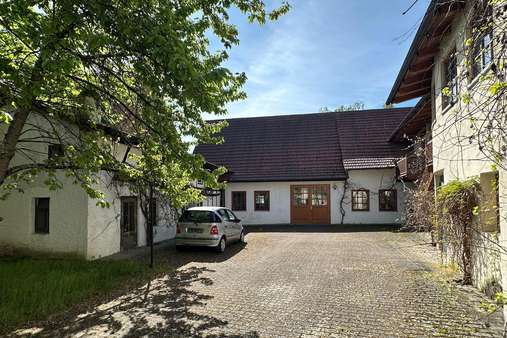 Hofansicht I - Mehrfamilienhaus in 97525 Schwebheim mit 275m² kaufen