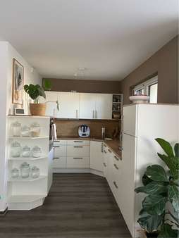 Einbauküche - Erdgeschosswohnung in 97437 Haßfurt mit 82m² mieten