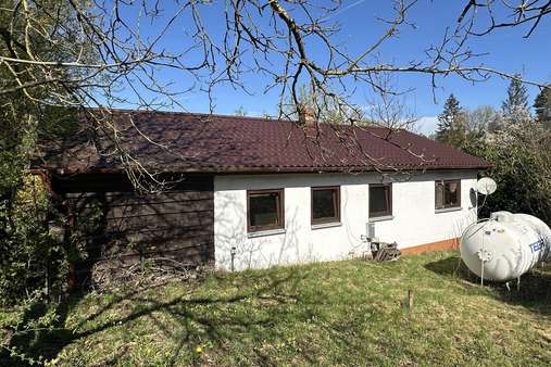 Ostansicht - Bungalow in 97513 Michelau mit 53m² kaufen