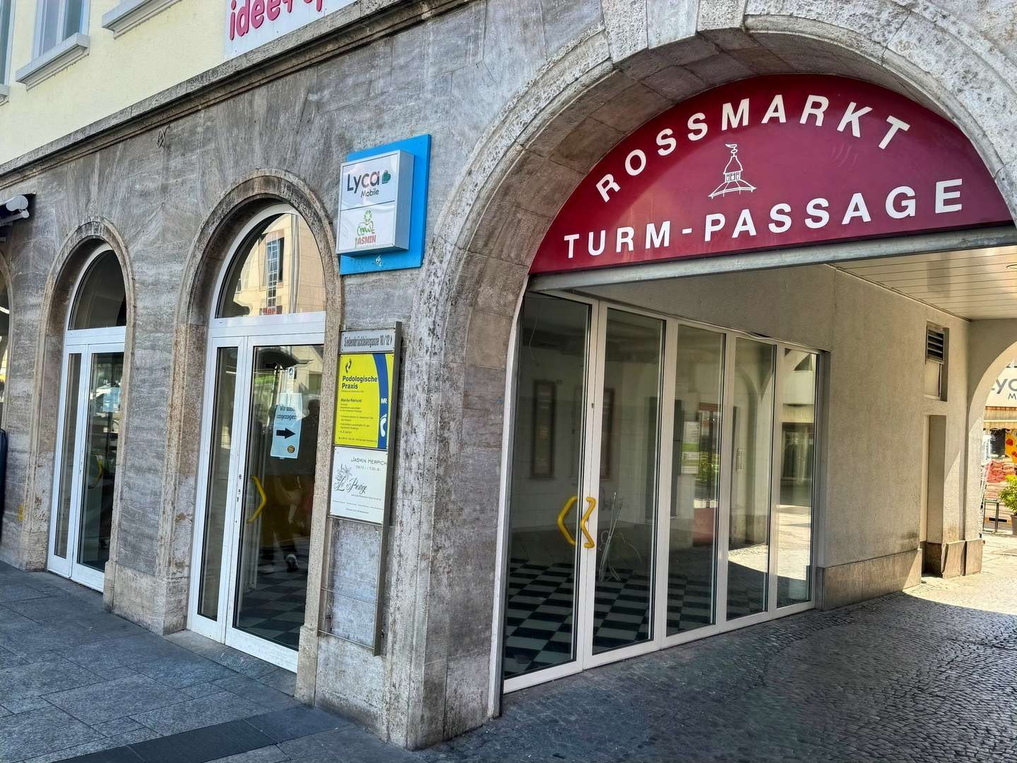 Eingangsbereich zur Turmpassage - Ladenlokal in 97421 Schweinfurt mit 72m² mieten