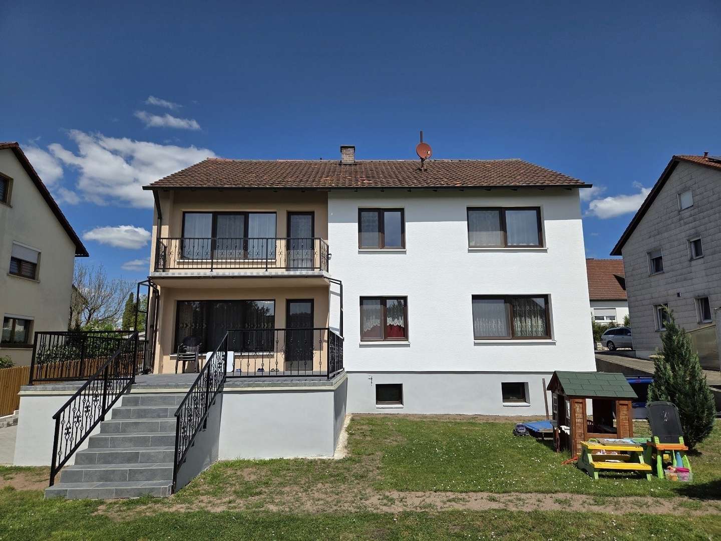 Süd Ansicht - Zweifamilienhaus in 96106 Ebern mit 190m² kaufen