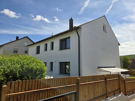 West Ansicht - Zweifamilienhaus in 96106 Ebern mit 190m² kaufen