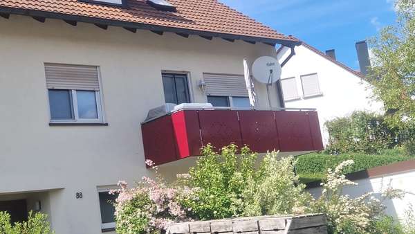 Ansicht der Wohnung inklusive Balkon - Etagenwohnung in 96106 Ebern mit 74m² kaufen
