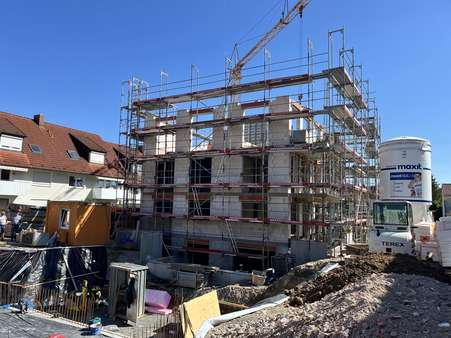 Haus 2 - Bautenstand Ende April 2025 - Etagenwohnung in 97437 Haßfurt mit 82m² kaufen