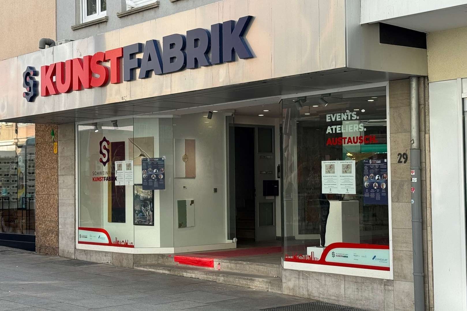 Ansicht - Ladenlokal in 97421 Schweinfurt mit 550m² mieten
