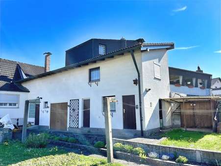 Ansicht des vielseitig nutzbarem Nebengebäudes - Einfamilienhaus in 97478 Knetzgau mit 110m² kaufen