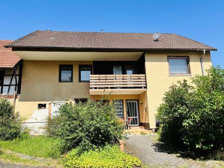 Ostansicht mit Hauseingang Ostansicht mit Hauseingang - Bauernhaus in 97486 Königsberg mit 180m² kaufen