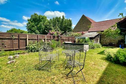Gartenansicht I Gartenansicht I - Zweifamilienhaus in 97534 Waigolshausen mit 220m² kaufen